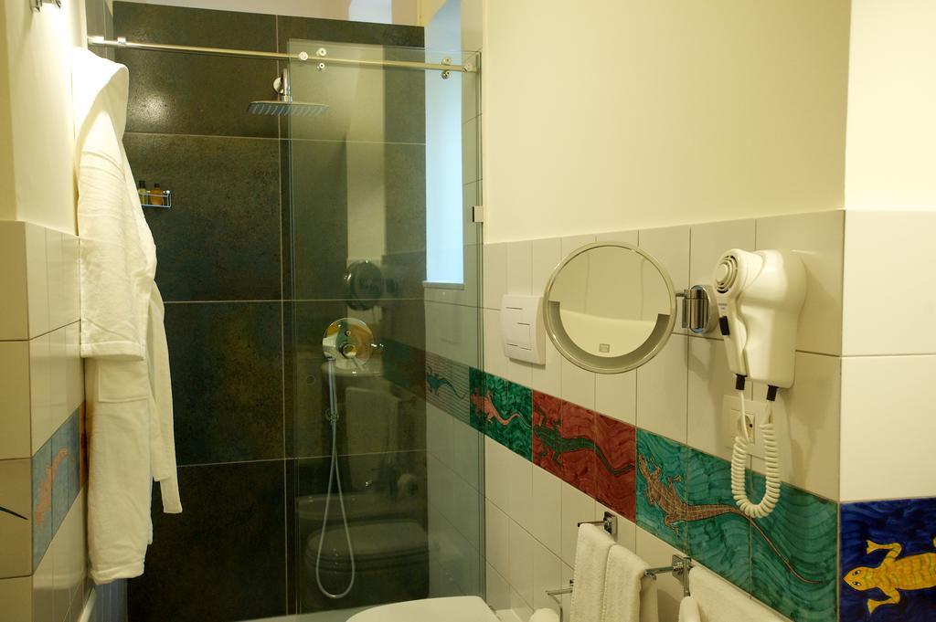 Haripergo Apartments A Bridge For Amalfi Coast サレルノ 部屋 写真