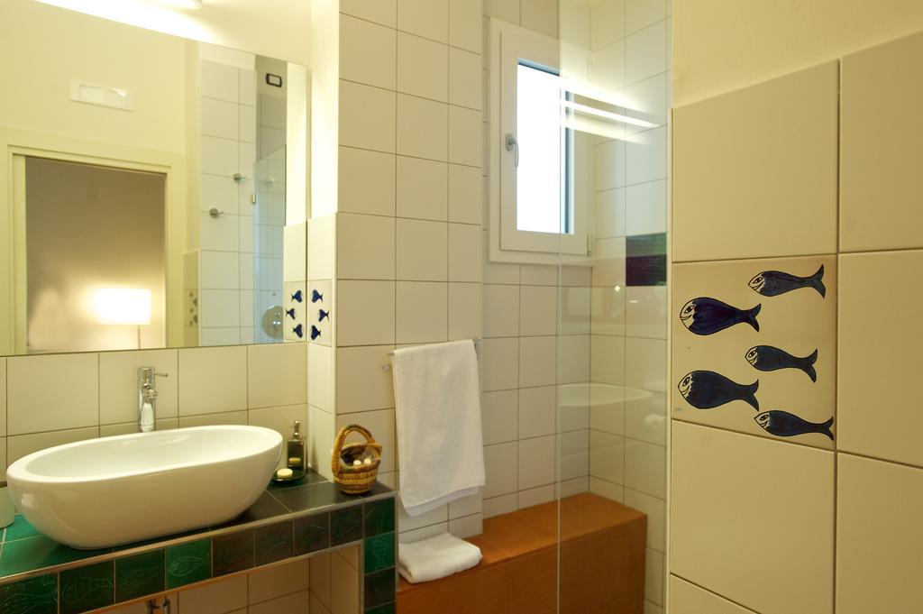 Haripergo Apartments A Bridge For Amalfi Coast サレルノ 部屋 写真