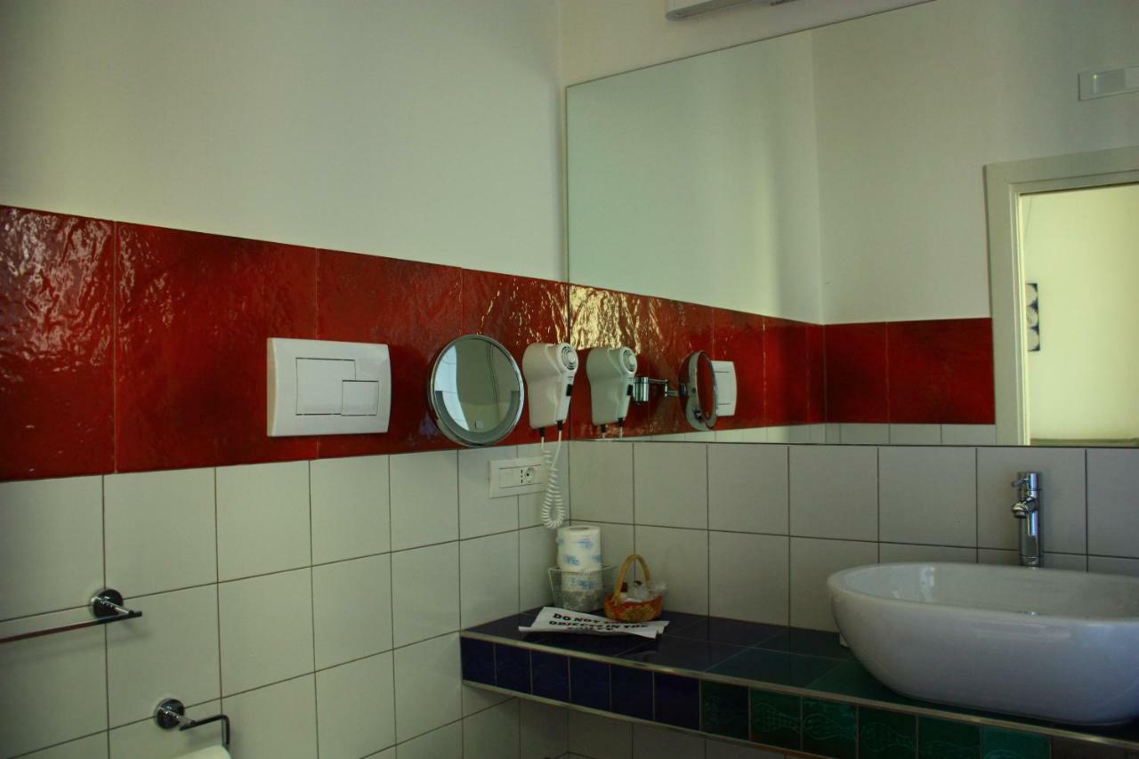 Haripergo Apartments A Bridge For Amalfi Coast サレルノ エクステリア 写真